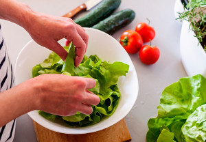 Cómo hacer una ensalada sana