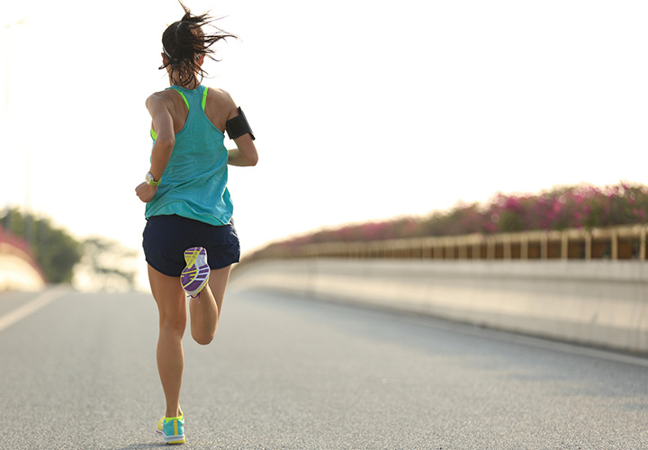 mujer corriendo