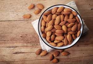 Cómo hacer mantequilla de nueces y almendras