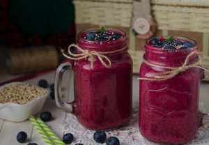 Smoothie de berries y avena