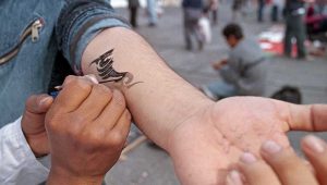 Los tatuajes distorsionan la conducta y deterioran los valores